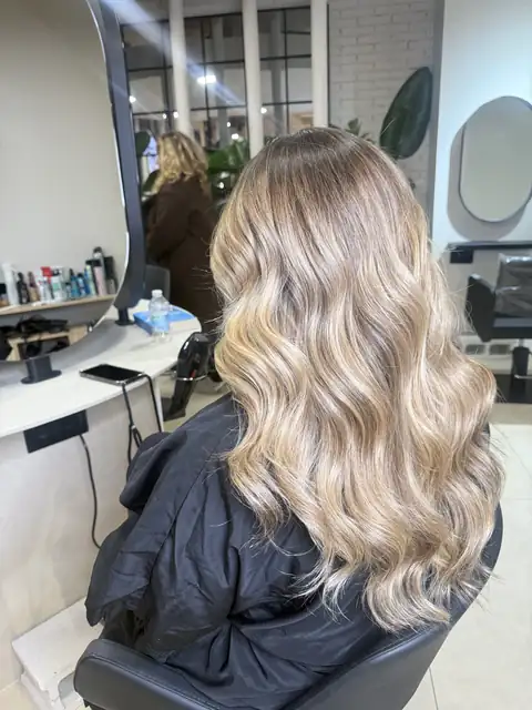 Balayage y rubios — trabajo de Pepa Romero