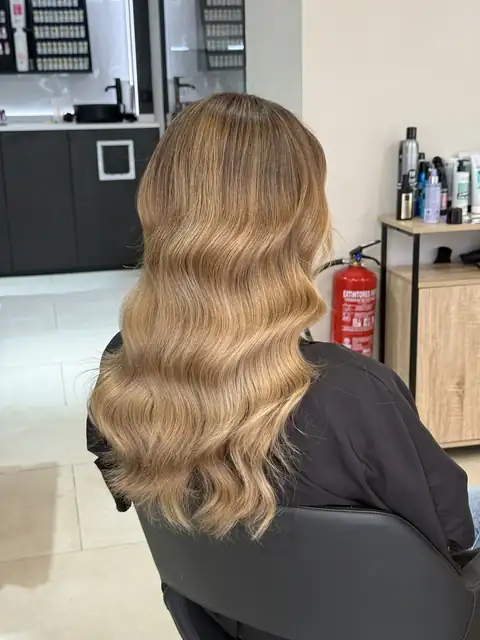 Balayage y rubios — trabajo de Pepa Romero